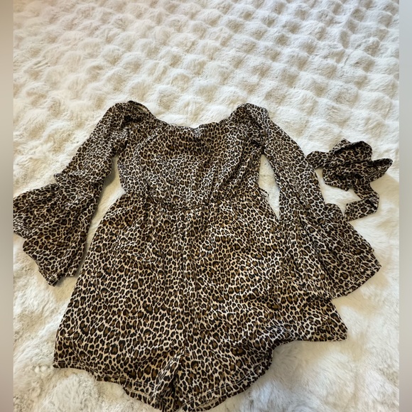 Romper - Picture 1 of 2
